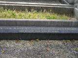 image of grave number 196572